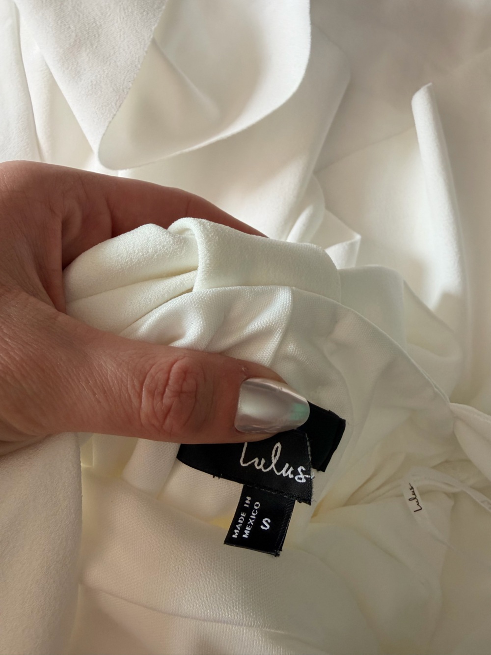 NWOT Lulus Exquisite Refinement Ivory Backless Bow Ruffled Maxi Dress - Picture 4 of 7